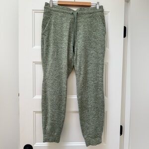 Lululemon Scuba High-Rise Jogger
